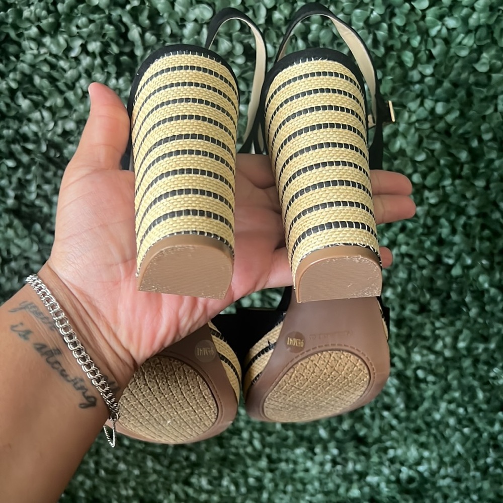 NWT Jessica Simpson Black Platform Sandals BOGO - Picture 2 of 5